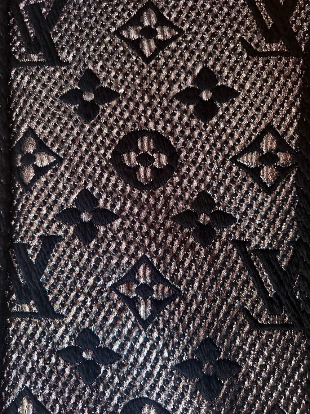 NWOT Louis Vuitton Black and Silver Logo reversible scarf. - Picture 6 of 6